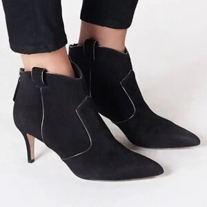 Veronica Beard Lexi Suede Black Ankle Bootie Western Made in Italy Size 9